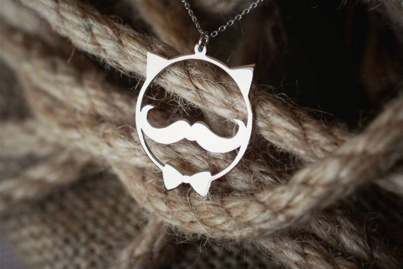 Handmade Sterling Silber Moustache Katze Halskette Skurrile Anhänger Handmade Sterling Silber Moustache Katze Halskette Skurrile Anhänger von HUDOCA