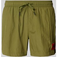 HUGO Regular Fit Badehose mit Label-Patch Modell 'DOMINICA' in Khaki, Größe S von HUGO