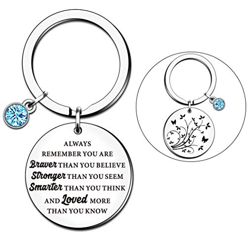 Hulala inspirierender Schlüsselanhänger für Männer, Frauen, Mädchen, Familie, beste Freunde, Geschenke, blauer Kristall-Anhänger mit doppelter Gravur „Always Remember You are Braver Than You Believe“ von HULALA