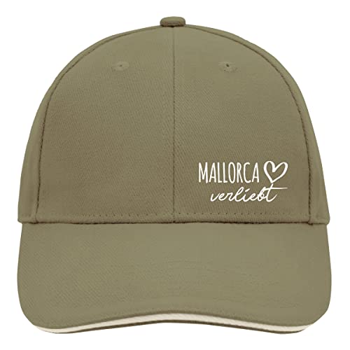 HUURAA Cappy Mütze Mallorca verliebt Unisex Kappe Olive/Beige mit Namen deiner lieblings Insel Geschenk Idee für Freunde und Familie von HUURAA