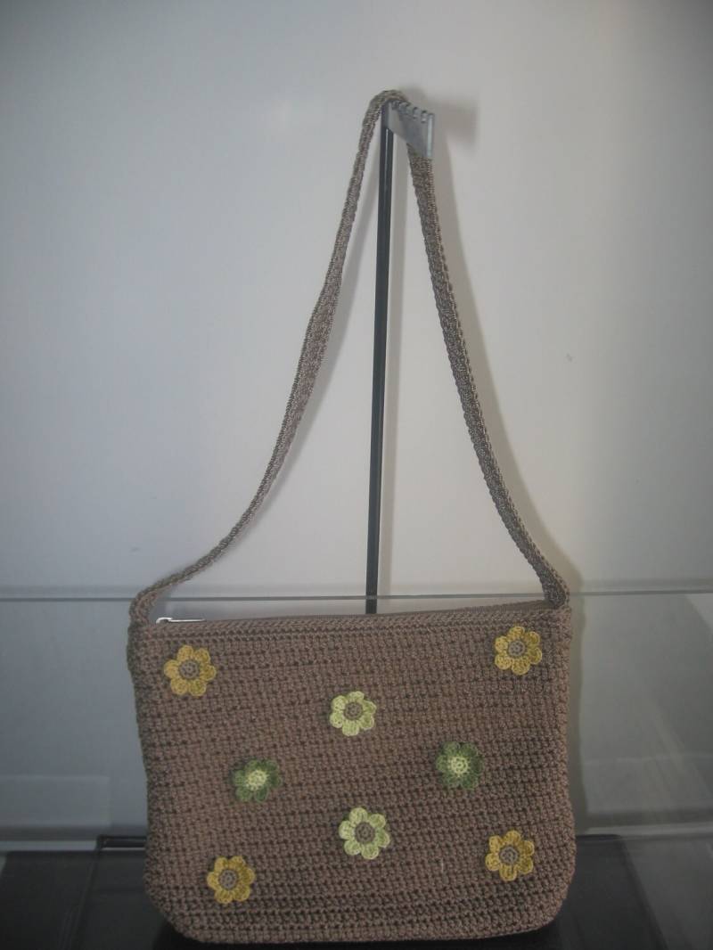Upcycled Häkeln Schultertasche Mit Blumen von HWSCreations