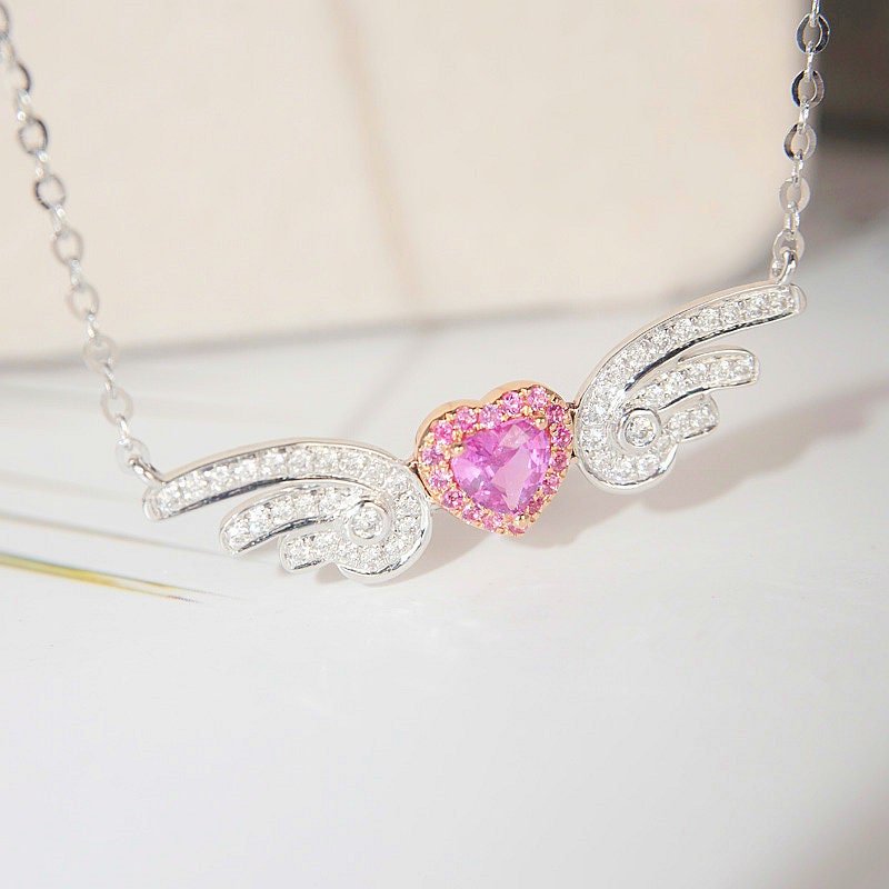 Diamant Rosa Saphir Engelsflügel Herz Anhänger Halskette in Massivem 18K Gold /Personalisierter Schmuck/Personalisierung Design/Geschenk Für von HXJewelry