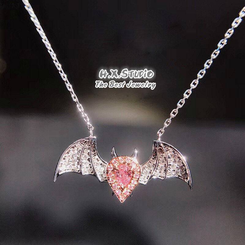 Rosa Diamant Fledermaus Anhänger Halskette in 18K Gold/Süßer Halloween Anhänger/Individuelles Geschenk Für Frauen Und Mädchen von HXJewelry