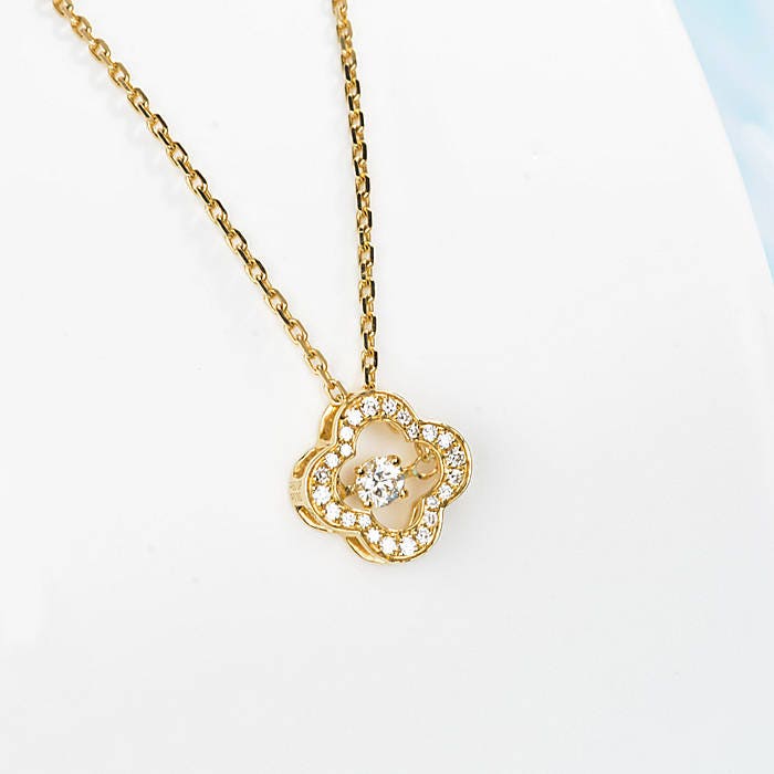 Tanzende Diamant Quatrefoil Glücksklee Anhänger Halskette in Massivem 18K Gold/Individueller Feiner Schmuck/Geschenk Für Frauen Und Mädchen von HXJewelry