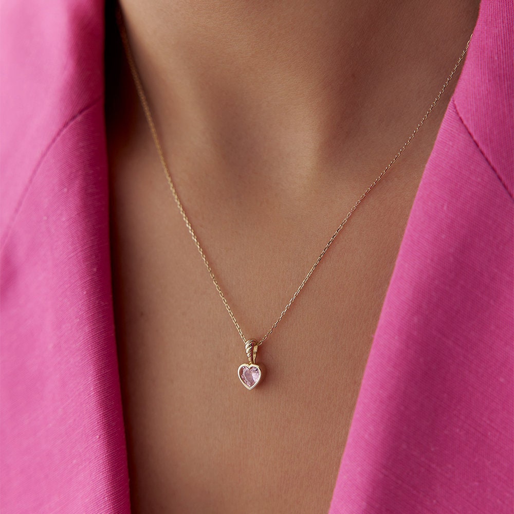 14 K Gold Elegante Herzförmige Halskette Mit Saphir, Rubin, Turmalin Oder Smaragd Akzent, Juli, September, Oktober Geburtsstein 14 K Gold Elegante Herzförmige Halskette Mit Saphir, Rubin, Turmalin Oder Smaragd Akzent, Juli, September, Oktober Geburtsstein von HYGoldJewelry
