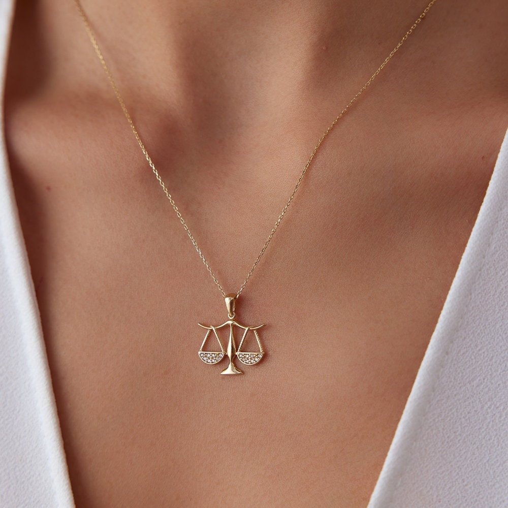 14 K Solid Gold Waage Halskette, Der Gerechtigkeit Geschenke, Goldkettenhalskette 14 K Solid Gold Waage Halskette, Der Gerechtigkeit Geschenke, Goldkettenhalskette von HYGoldJewelry