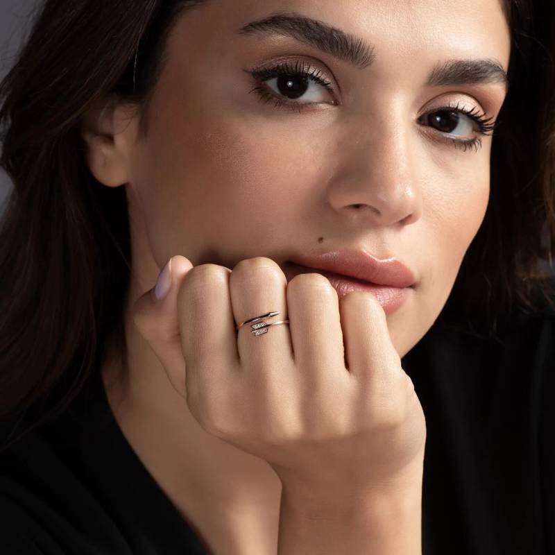 stapelbarer Pfeilring Aus 14K Gold Mit Zirkon von HYGoldJewelry