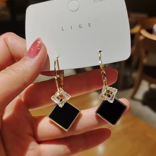 HYHJYMG Frauen Ohrringe übertriebene Farbe langer Quasten -Strass -Ohrringe Hochzeit Schmuck Geburtstag Geschenk HYHJYMG Frauen Ohrringe übertriebene Farbe langer Quasten -Strass -Ohrringe Hochzeit Schmuck Geburtstag Geschenk von HYHJYMG