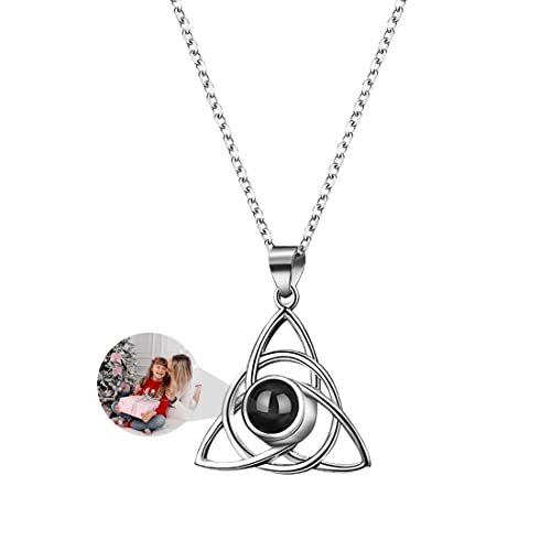 Personalisierte Foto Projektion Halskette | Spaß Nanotechnologie, Dreiecks-Anhänger Halskette Mit Personalisierten Foto| Romantische Weihnachten Andenken Geschenk (Stil 8) von HYLKD