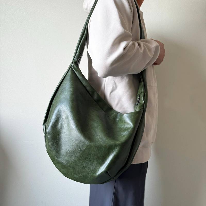 Vegan Leder Frauen Schulter Tasche Sling Bag, Unisex Crossbody Messenger Dumpling Herrentasche Mit Großer Kapazität, Studenten Rucksack von HYLeatherStudio