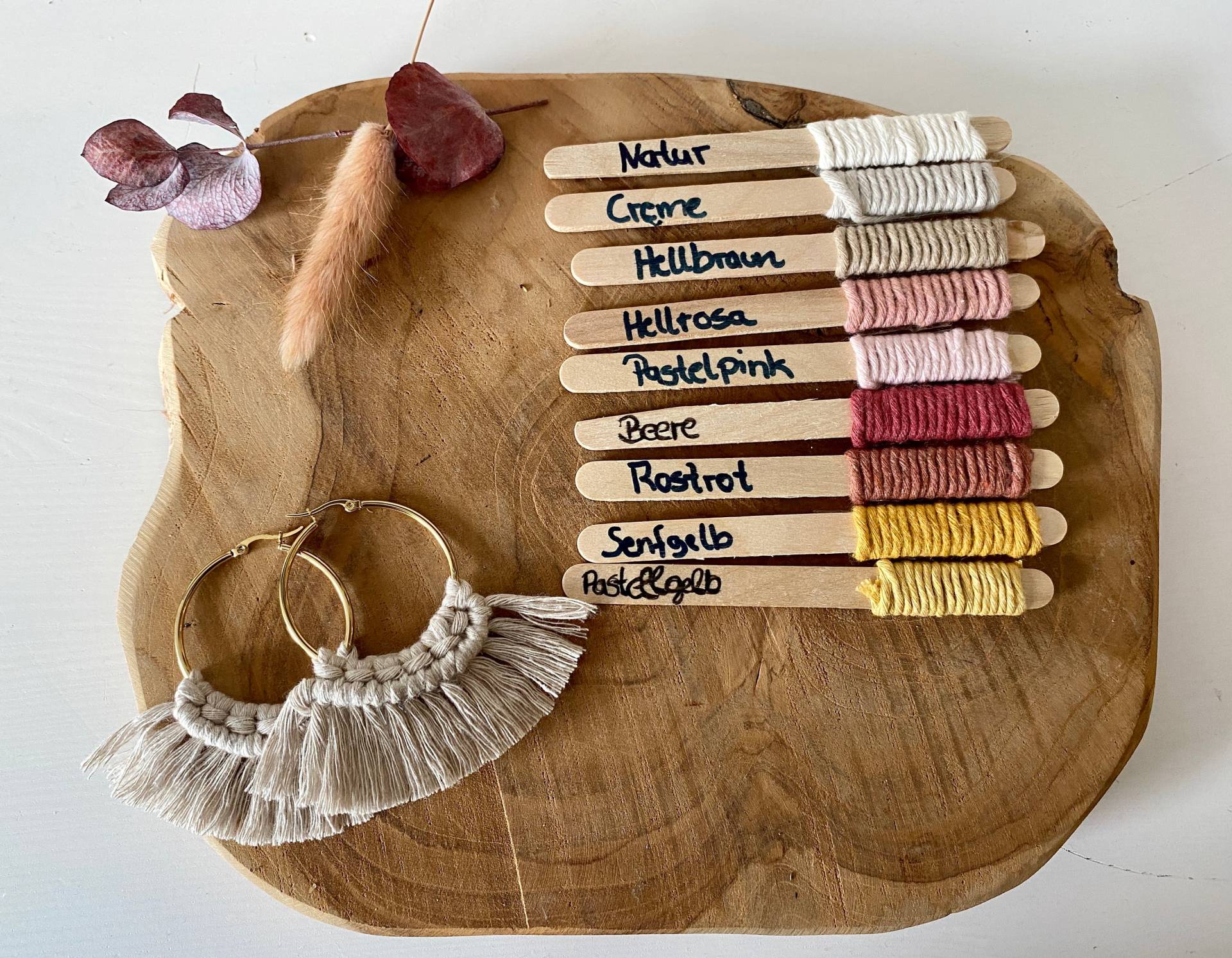 Makramee Ohrringe in Verschiedenen Farben Aus Edelstahl // Hängeohrringe Gold Silber Fransenohrringe Statementohrringe Boho von HaLoHandgemacht