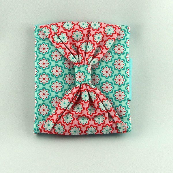 Portemonnaie Mit Schleife "Greta" von HaaluTheUglyBunny