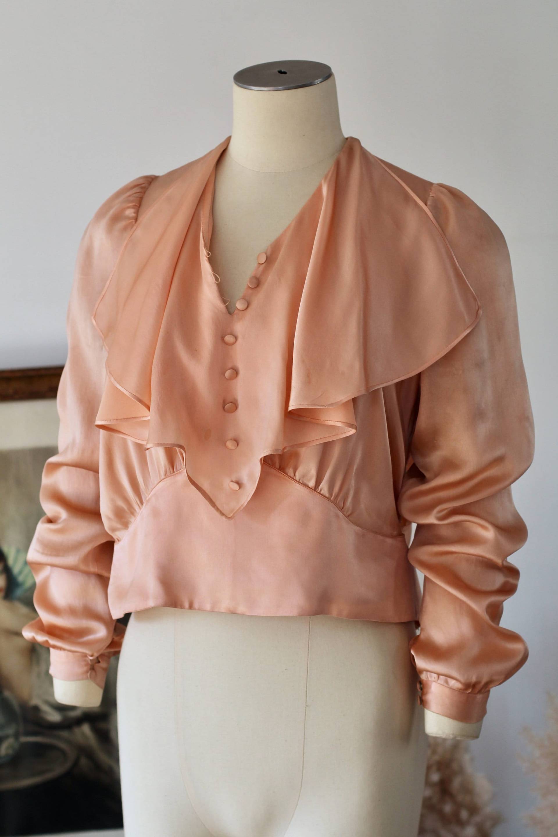 1920Er Seidenbluse 1920Er Seidenbluse von HabitsDuDimanche