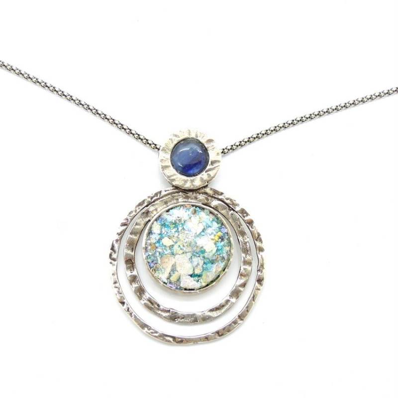 Blau Kyanite Halskette Mit Einem Runden Entworfen Silber Anhänger von Hadas1951