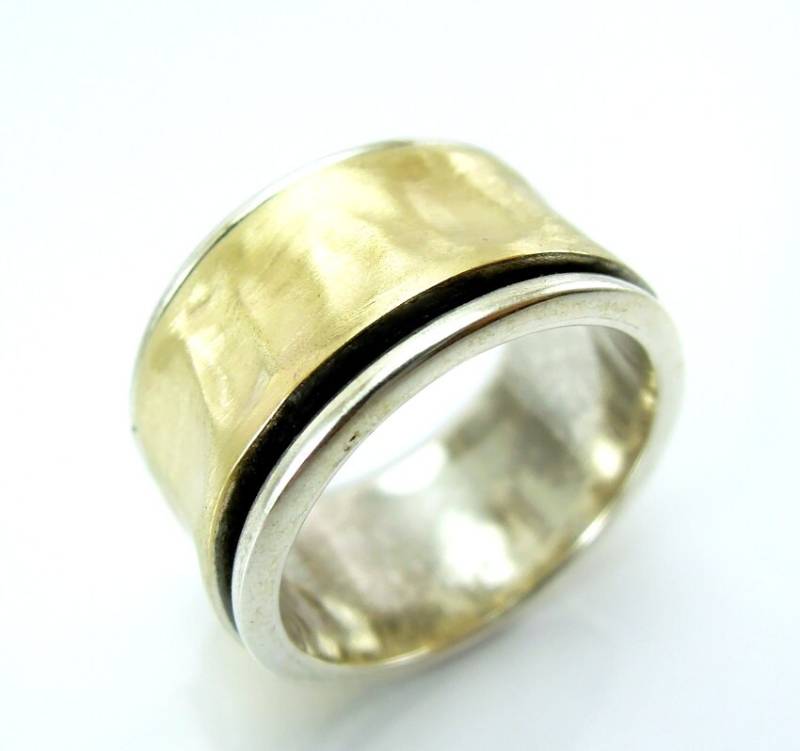 Breite Silberring Mit Einer Gold-Swivel-Band von HadasGold