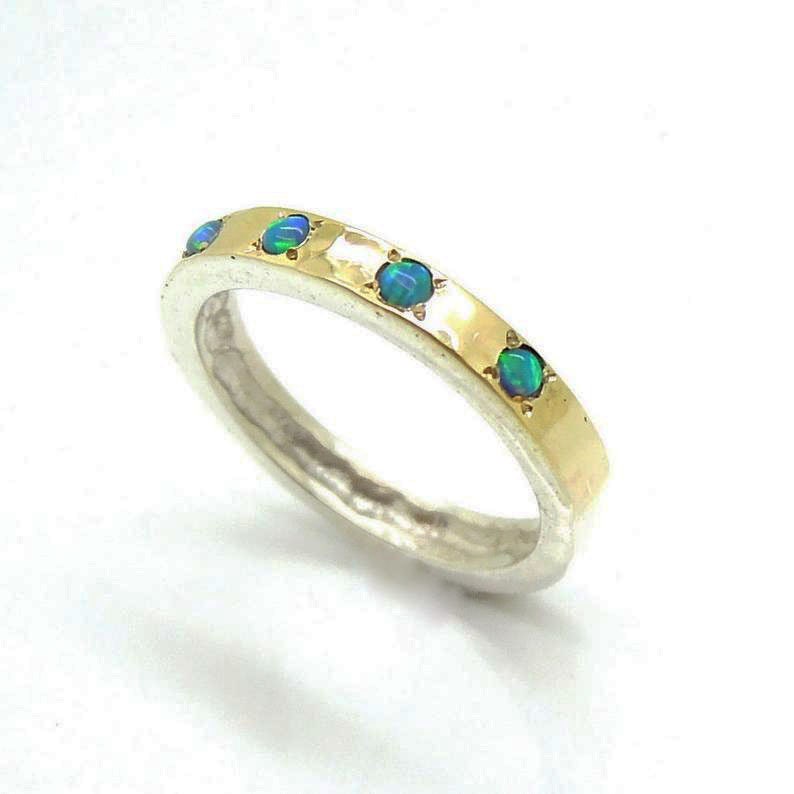 Silber Und Gold Gehämmert Opalring von HadasGold