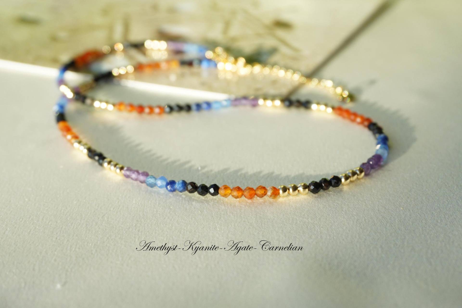 Bunte Halskette Aus Echter Edelstein, Chakra-Yoga-Geist Und Seele Heilkristall Bunte Halskette Aus Echter Edelstein, Chakra-Yoga-Geist Und Seele Heilkristall von HadisDesigns
