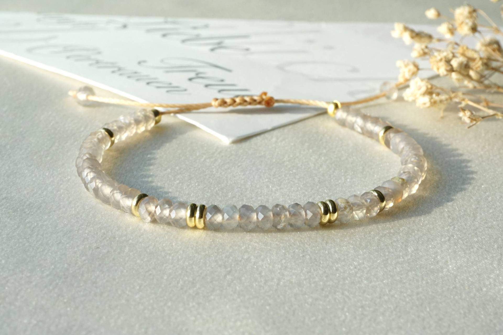 Rauchachat Edelstein-Perlenarmband, Handgefertig, Chakra Heilkristall Rauchachat Edelstein-Perlenarmband, Handgefertig, Chakra Heilkristall von HadisDesigns