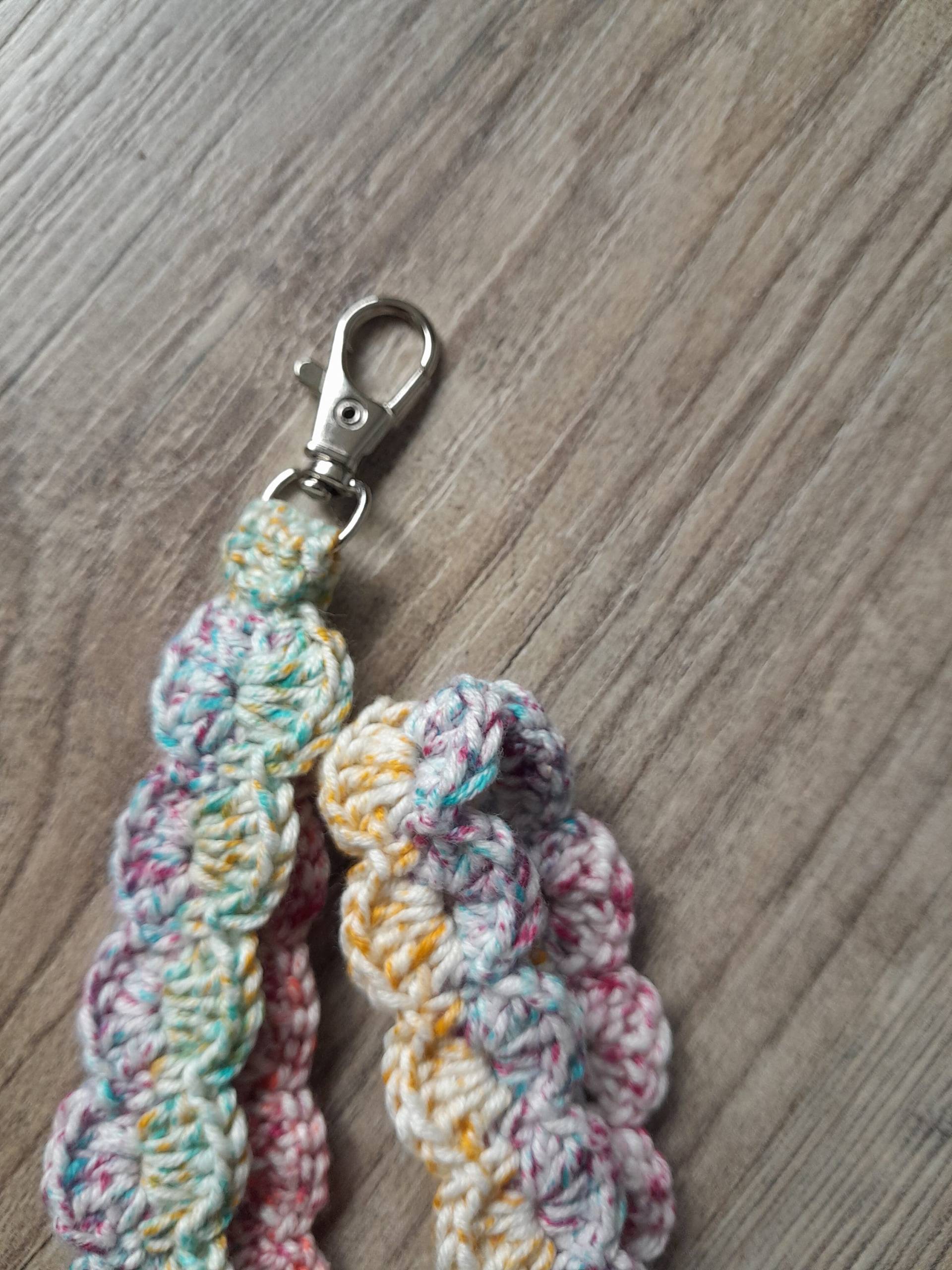 Multicolor Schlüsselband Gehäkelt Mit Karabiner Multicolor Schlüsselband Gehäkelt Mit Karabiner von HaekelJolie