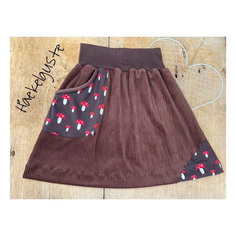 Brauner Rock Aus Bio Cordnicky Ausgestellter Mit Tasche Pilz Damen Samtweich Herbstrock von Haekelguste