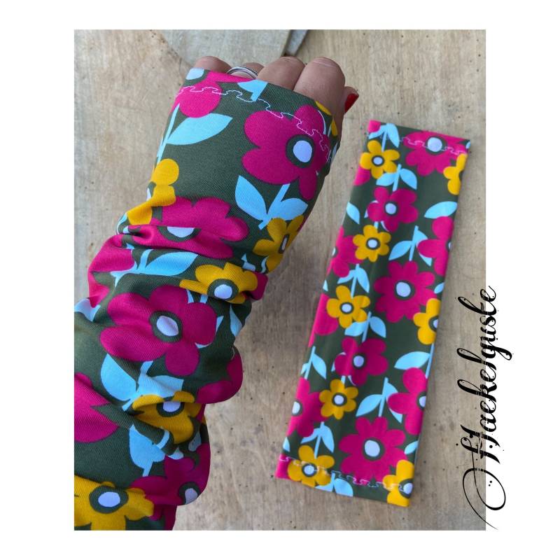 Lange Armstulpen " Retro Blumen" Damen Stulpen Oliv Pink Okker von Haekelguste