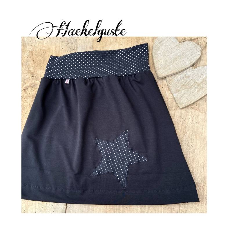 Lieblings Rock " Stern Schwarzer Damen Punkte von Haekelguste