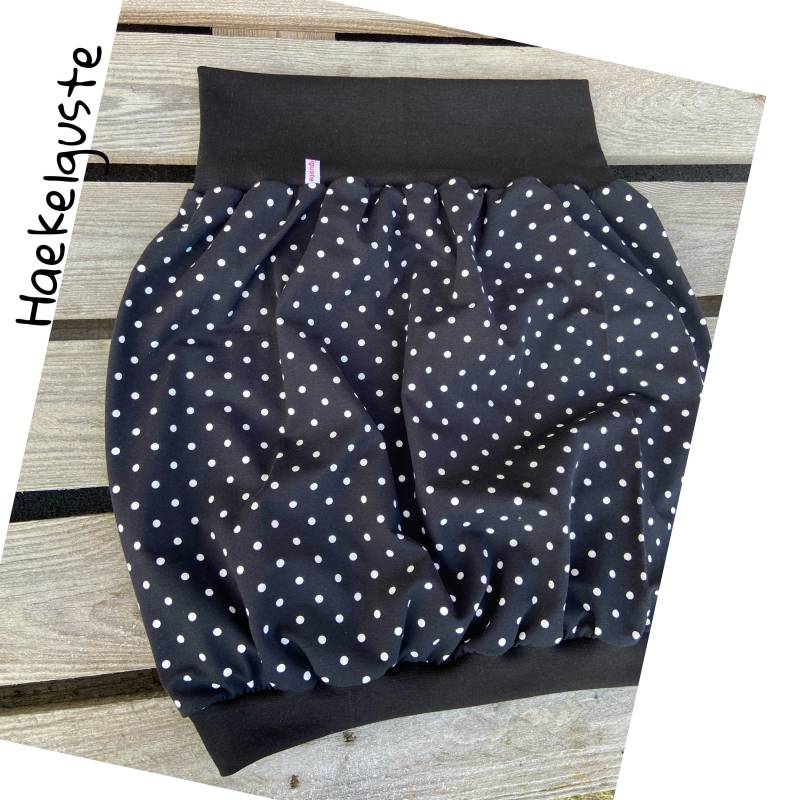 Lieblingsrock " Punkte Ballonrock Schwarzer Rock Damen Dots Points Woman Curvy von Haekelguste