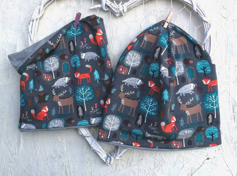 Mütze/Beanie Und Loop Set Jersey, Kinder Junge Tiere Blau Fuchs Waschbär Reh von Haekelguste