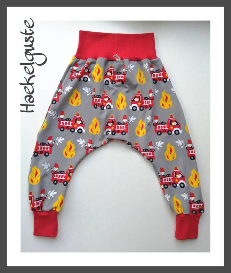 Pumphose "Feuerwehr" Kinder Hose Jogger Feuerwehrmann Unisex Pants Kindergartenhose Mädchen Jungen Grau Rot Jersey von Haekelguste