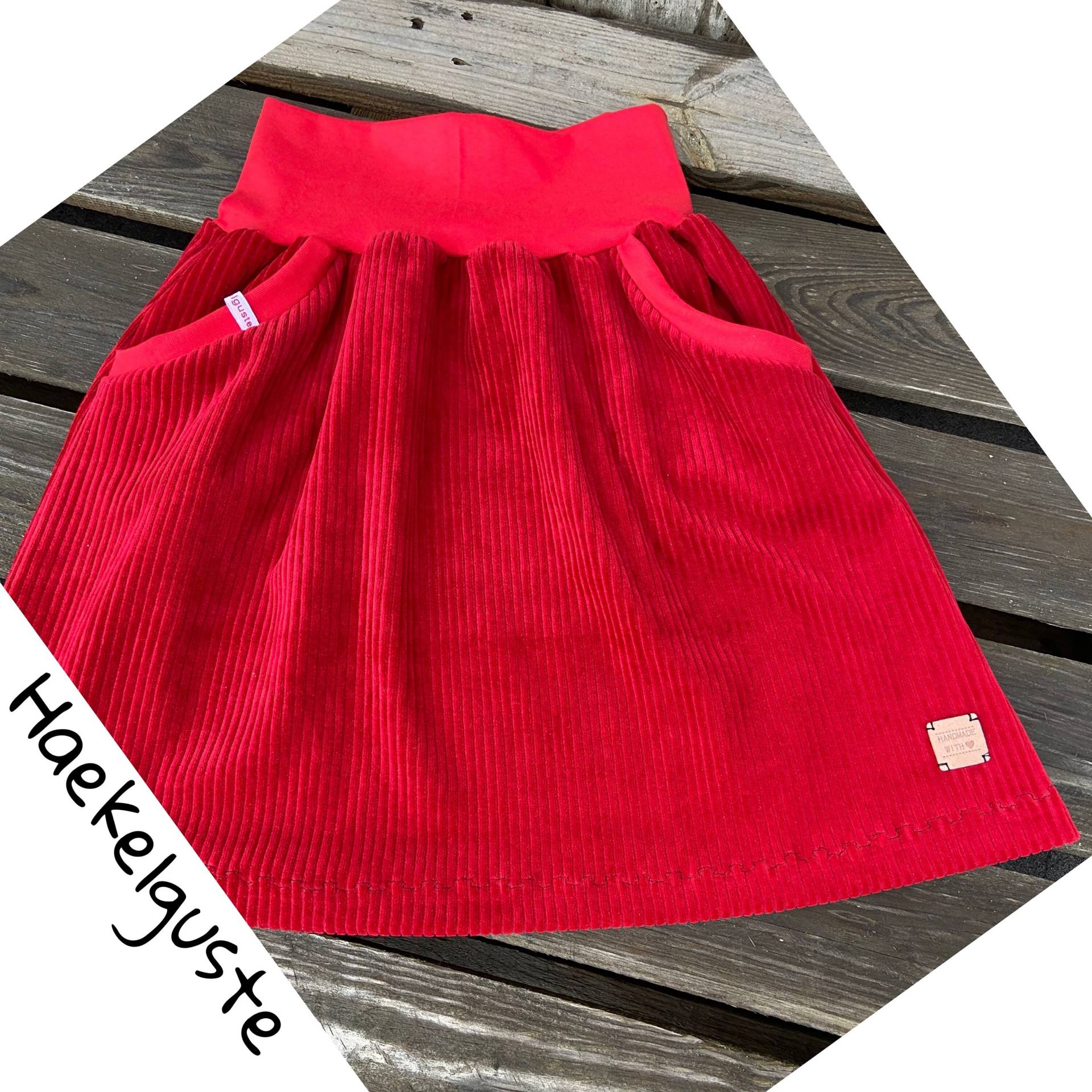 Rock Aus Bio Cordnicky Rot Damen Samtweich Breitcord Rock Aus Bio Cordnicky Rot Damen Samtweich Breitcord von Haekelguste