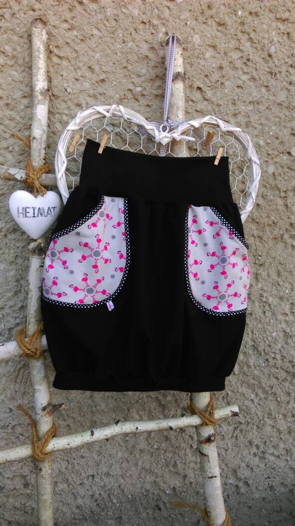 Schwarzer Pünktchen " Flamingo Ballonrock Liebling Damen Points Dots von Haekelguste