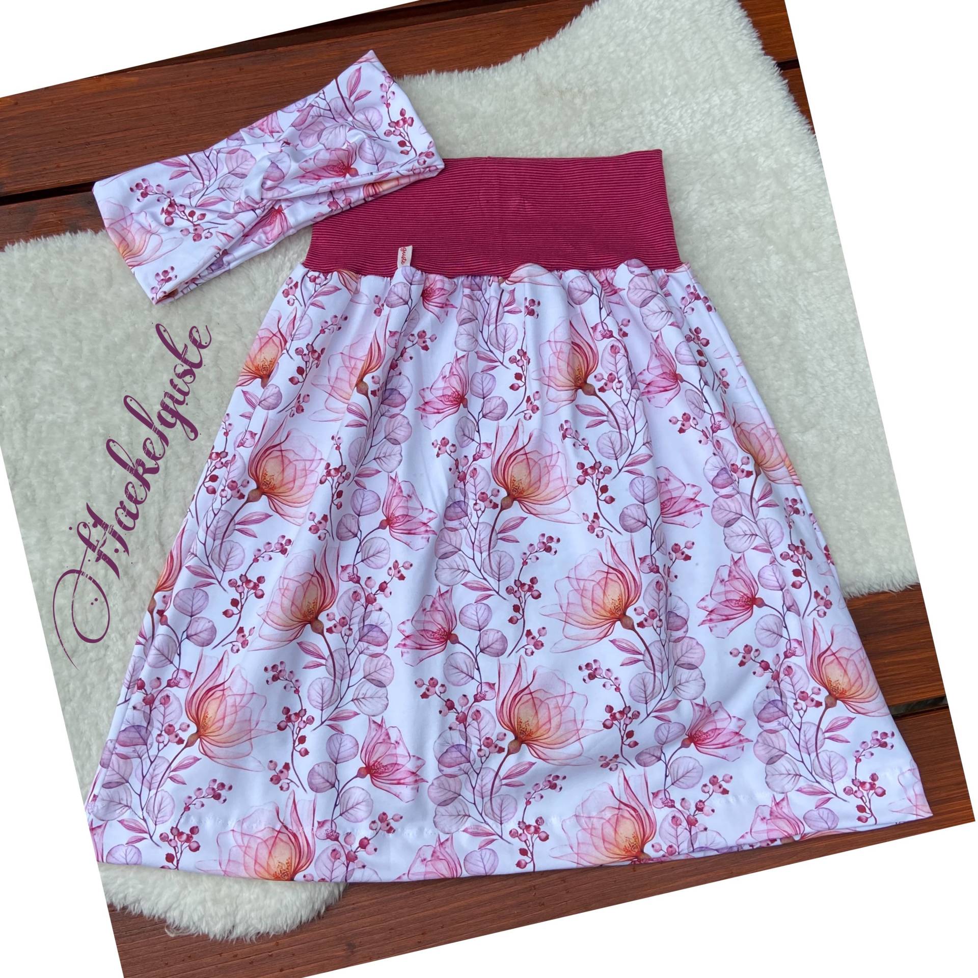 Set Gr. 40-42 " Wunderblume Haarband + Rock Damen M Jersey Rock Knielang Weiß Blumen Set Gr. 40-42 " Wunderblume Haarband + Rock Damen M Jersey Rock Knielang Weiß Blumen von Haekelguste