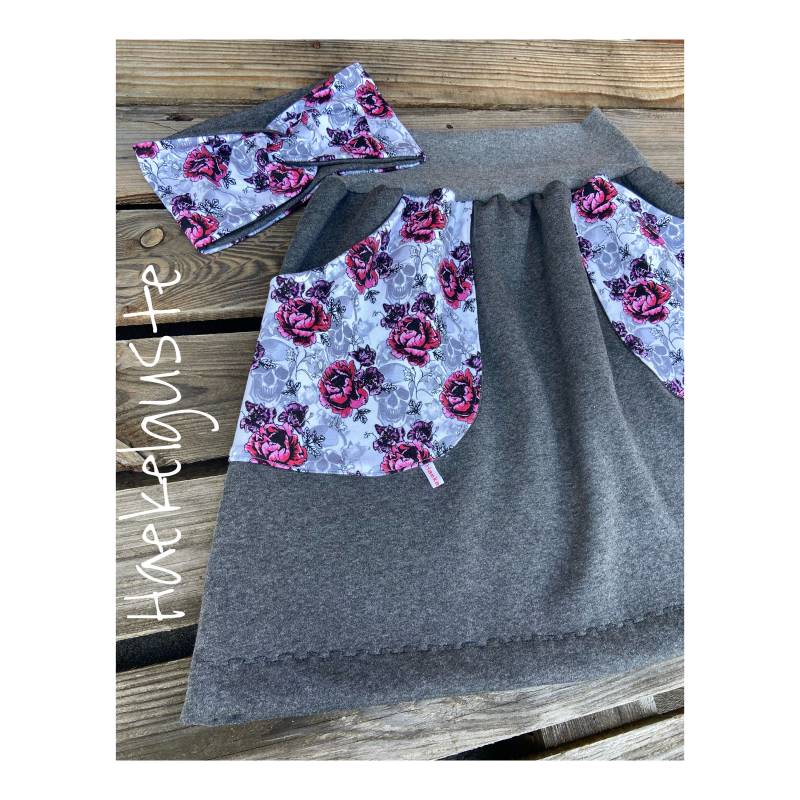 Skulls Sweat Rock Totenköpfe Goth Warmer Grau Skulls Sweat Rock Totenköpfe Goth Warmer Grau von Haekelguste
