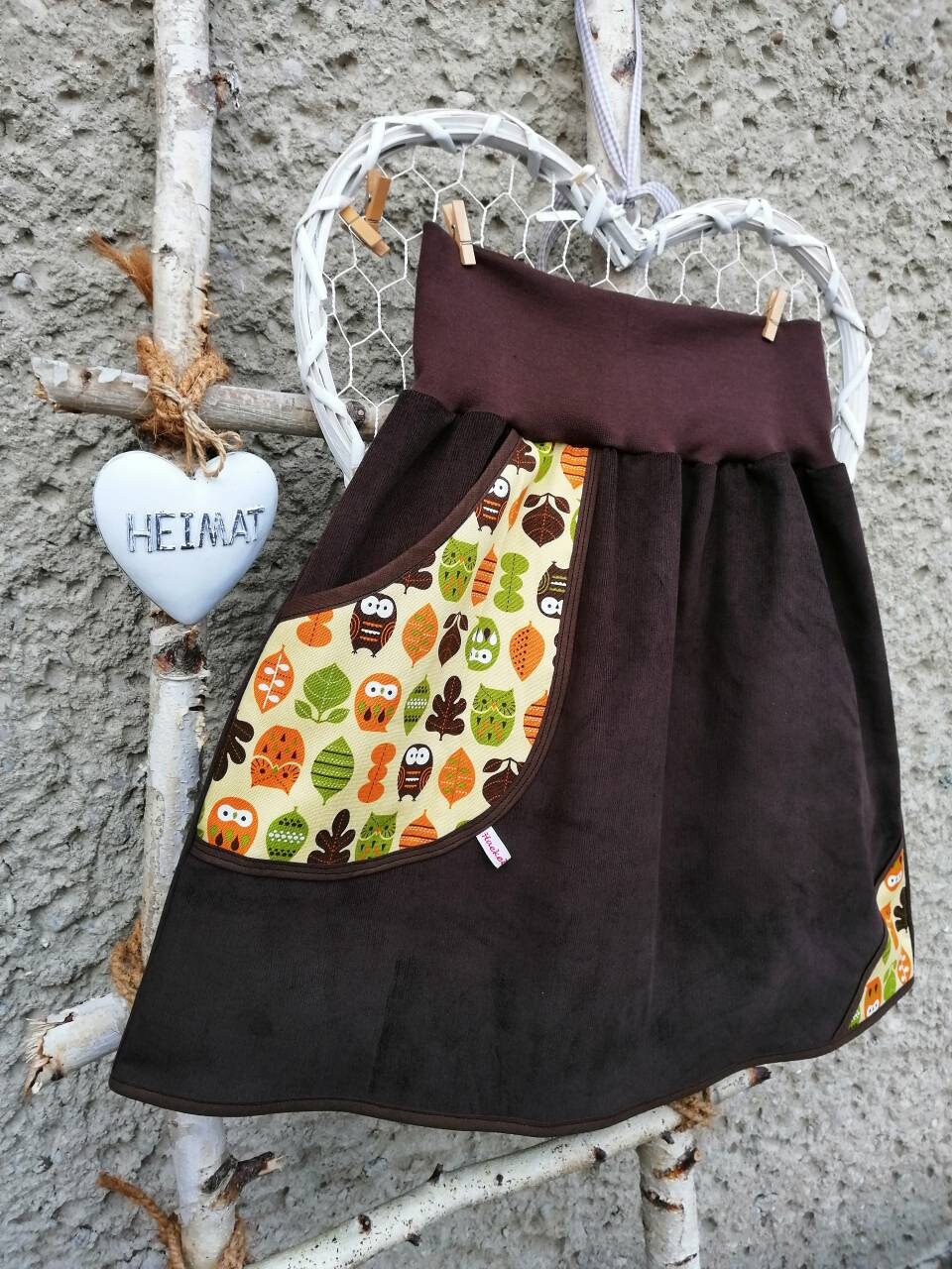 Wunschgröße Cord-Rock A-Form Brauner Rock Damen Eule Mit Tasche Frau Ausgestellt Wunschgröße Cord-Rock A-Form Brauner Rock Damen Eule Mit Tasche Frau Ausgestellt von Haekelguste