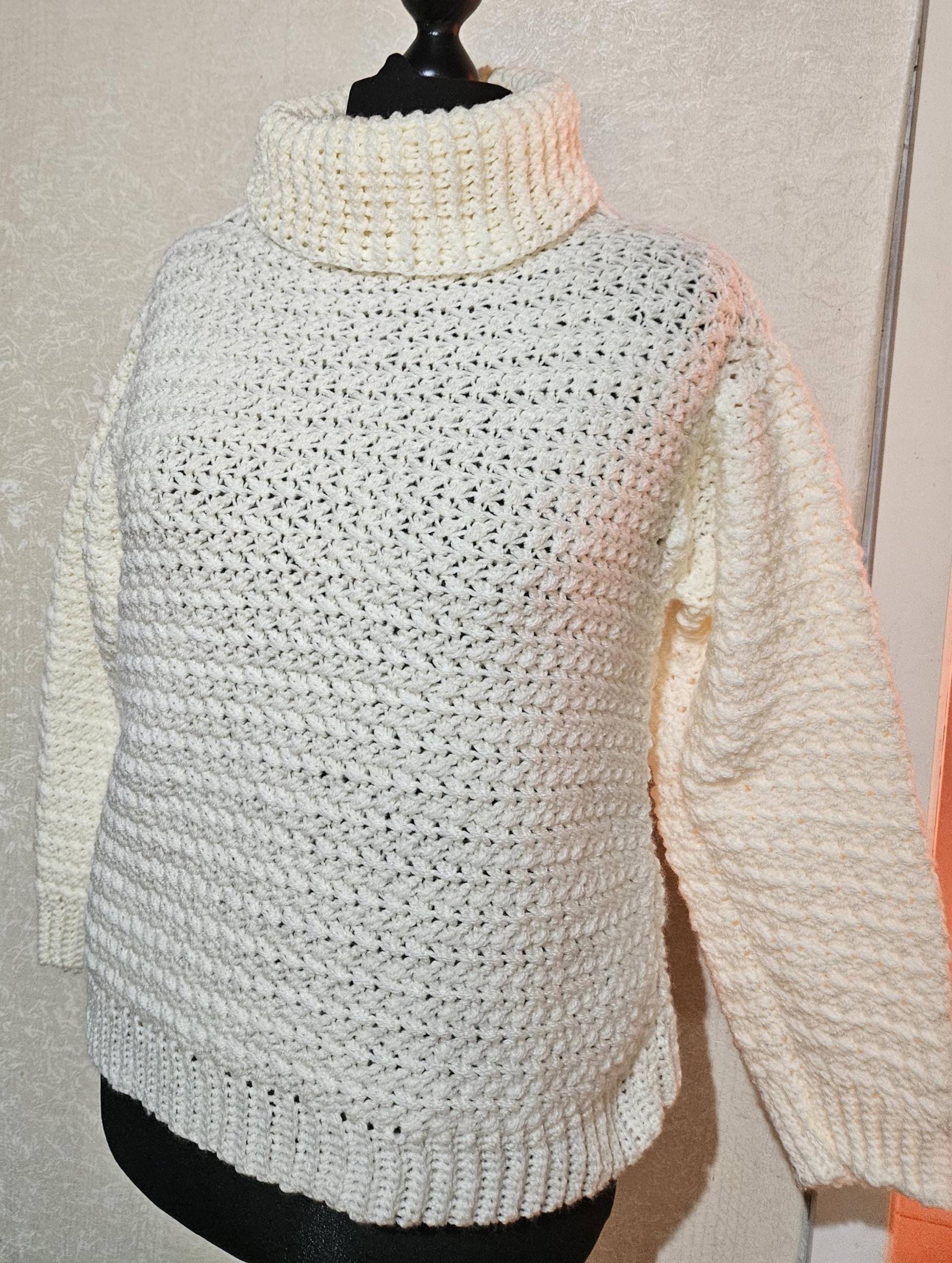 Rollkragen Pullover von HaekelmamasBoutique