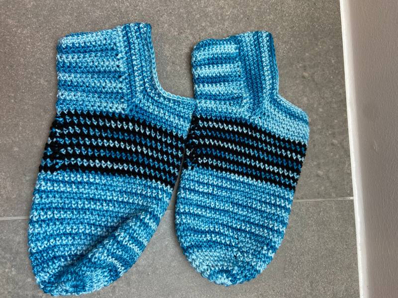 Socken Oder Hausschuhe Socken Oder Hausschuhe von HaekelmausiWaren