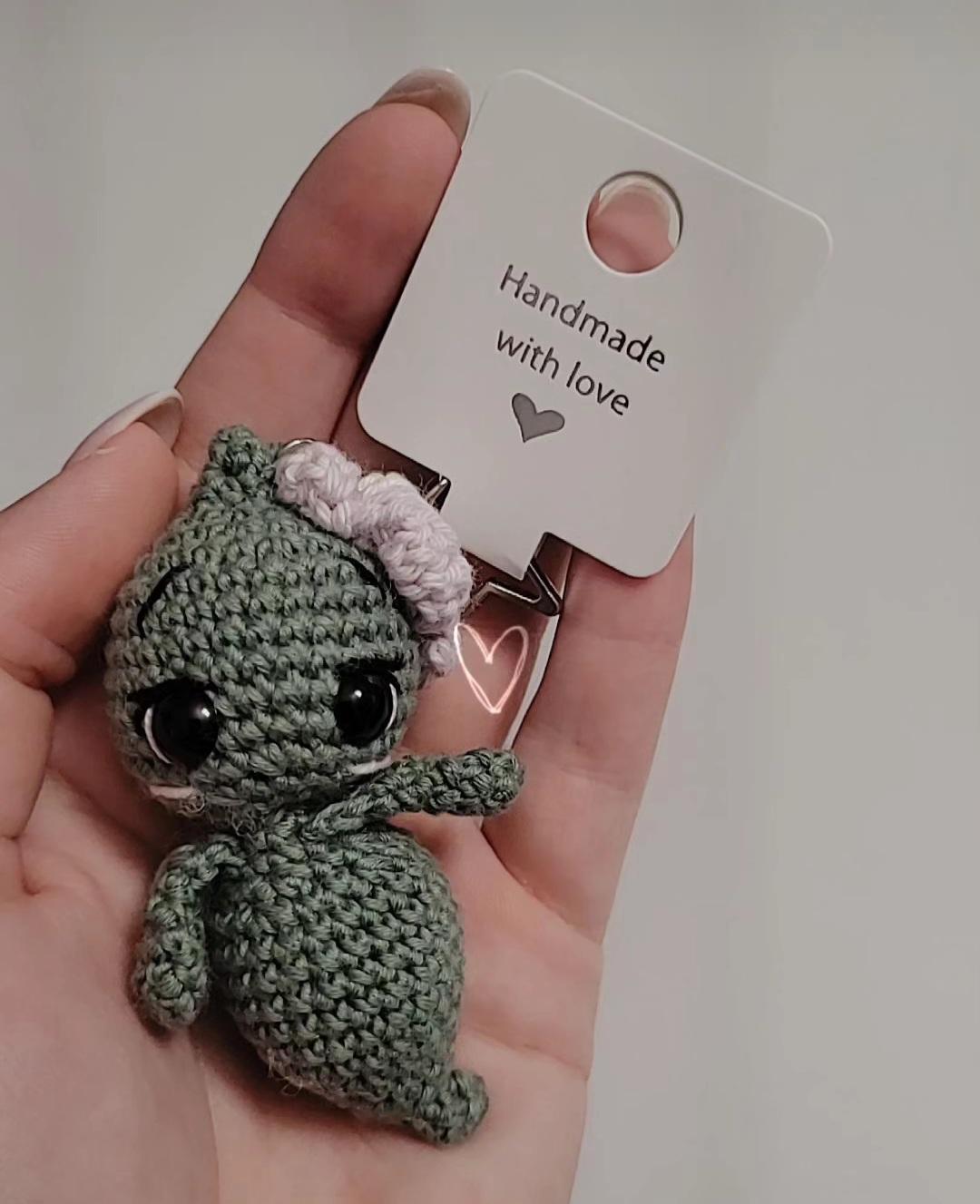 Amigurumi Irrlicht Gehäkelt/ Schlüsselanhänger Tilda/ Taschenbaumler/ Geschenk Handarbeit Amigurumi Irrlicht Gehäkelt/ Schlüsselanhänger Tilda/ Taschenbaumler/ Geschenk Handarbeit von Haekelminis