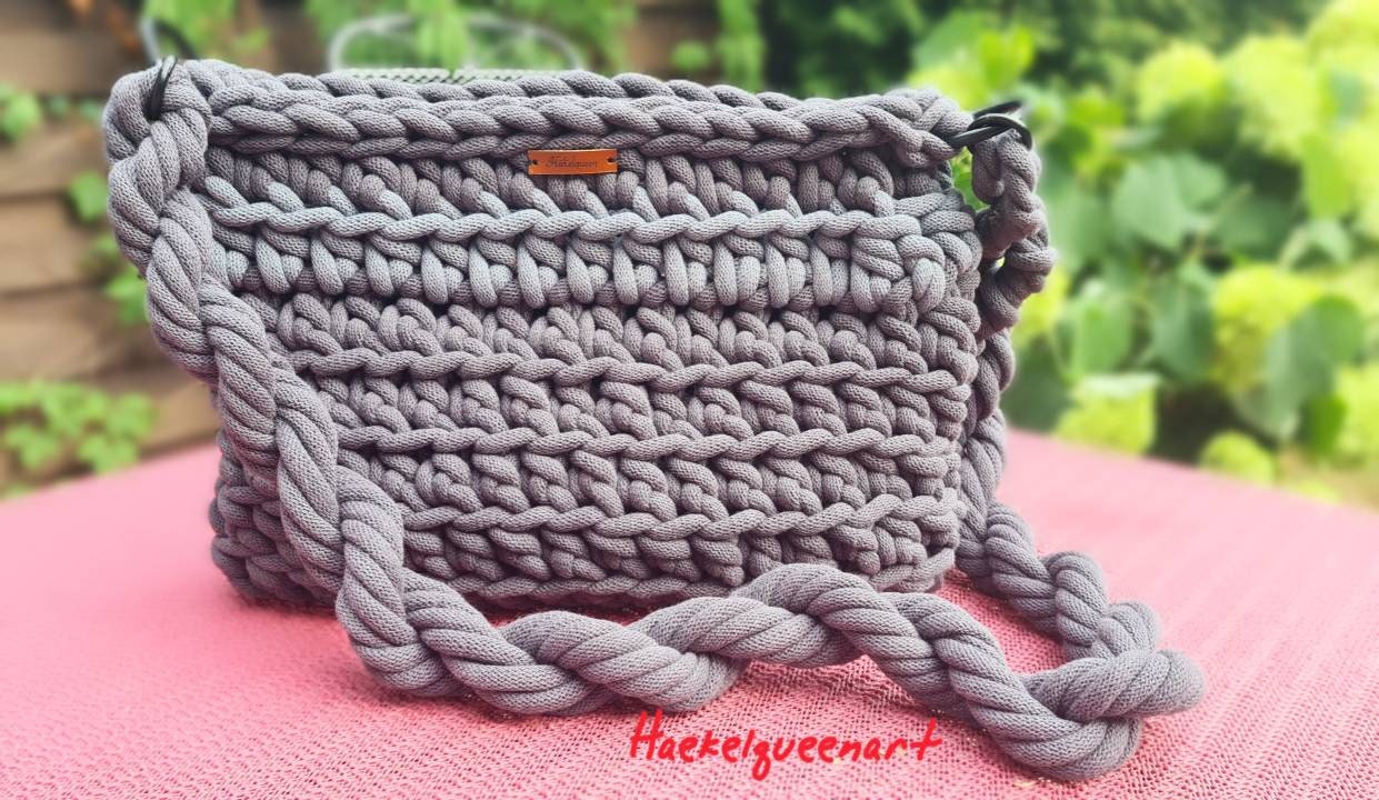 Shopper, Umhängetasche, Häkeltasche, Handtasche, Crossbodybag, Tasche Gehäkelt Shopper, Umhängetasche, Häkeltasche, Handtasche, Crossbodybag, Tasche Gehäkelt von Haekelqueenart