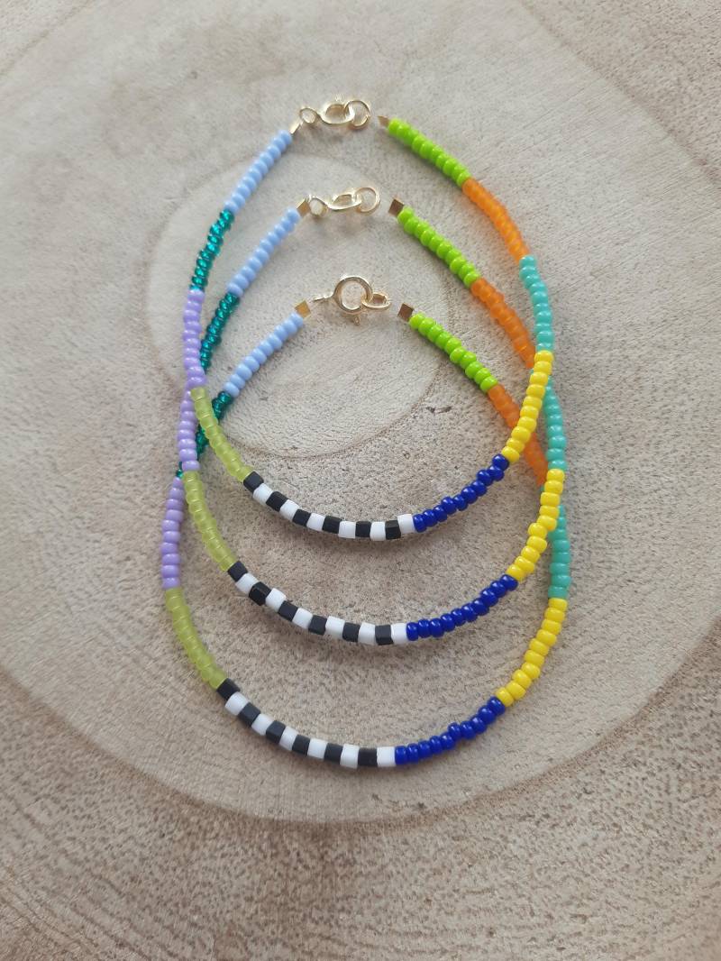 Armband Ufo von Haennmaryhandcraft