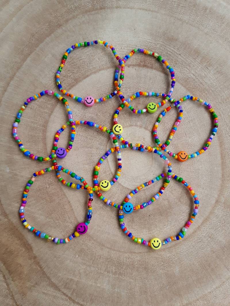 Kinder Armband Smiley Bunt von Haennmaryhandcraft
