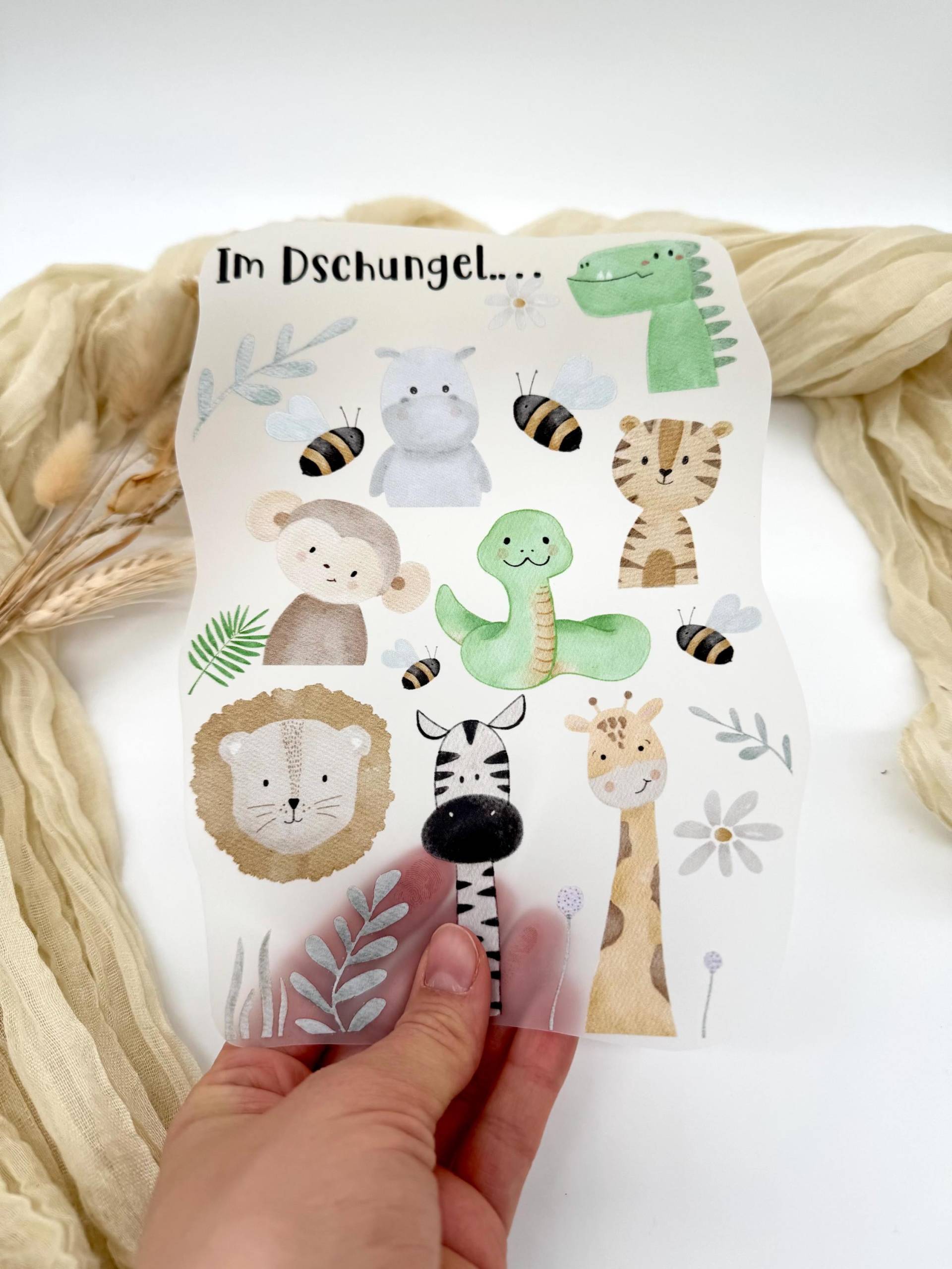 Bügelbild Im Dschungel | Personalisiert Giraffe Affe Krokodil Löwe Zebra Nilpferd Bilder Zum Aufbügeln Kleidung Für Kider von HaeschenHuepf