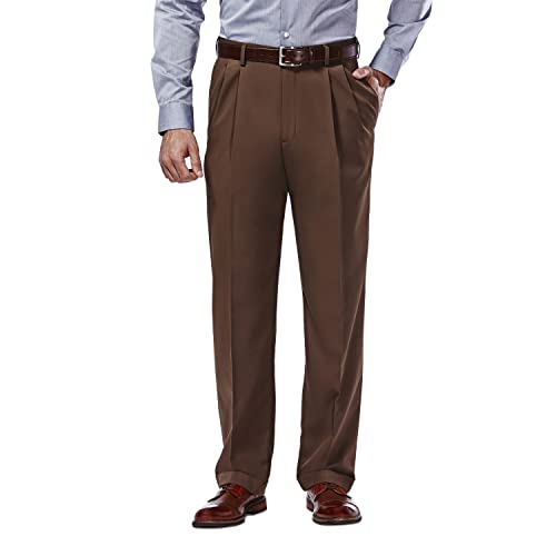 Haggar Mynx Gabardine-Hose für Herren, Plissierte Vorderseite, versteckte Dehnbare Taille, Eiche, Bundweite: 91 cm, beinlänge: 76 cm (36 W / 30 L) von Haggar