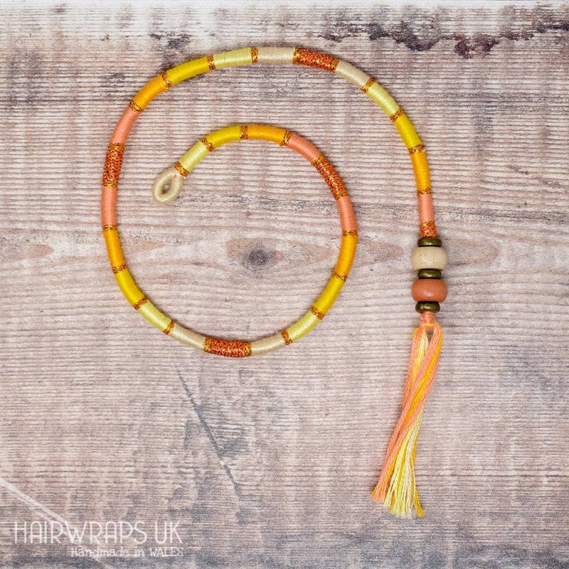 Gelbe Haarband Mit Holzperlen, Abnehmbares Haarband, Aufsteckbarer Haargeflecht, Hübsches Handgefertigt Von Hairwraps Uk, Elfin Primrose von HairWrapsUK