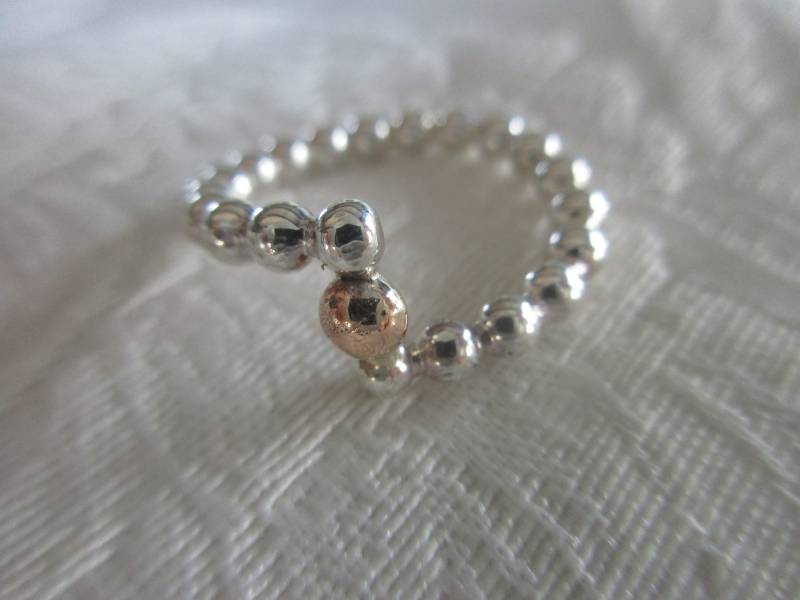 Kugelring in Silber Mit 585 Goldkugel von Hairico