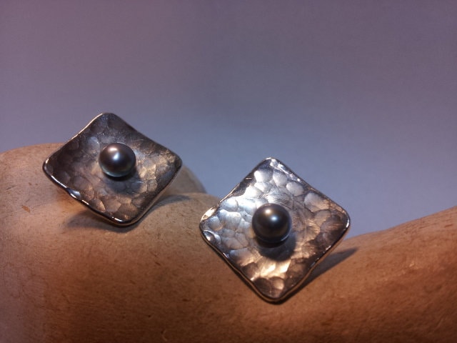 Ohrstecker Mit Perle Ohrstecker Mit Perle von Hairico