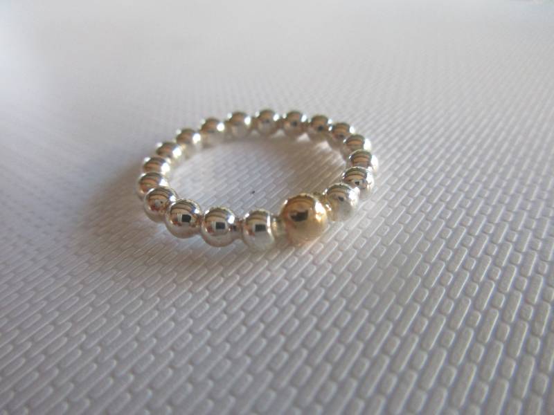 Perlring 935 Silber Mit Goldkügelchen 14 Karat Perlring 935 Silber Mit Goldkügelchen 14 Karat von Hairico