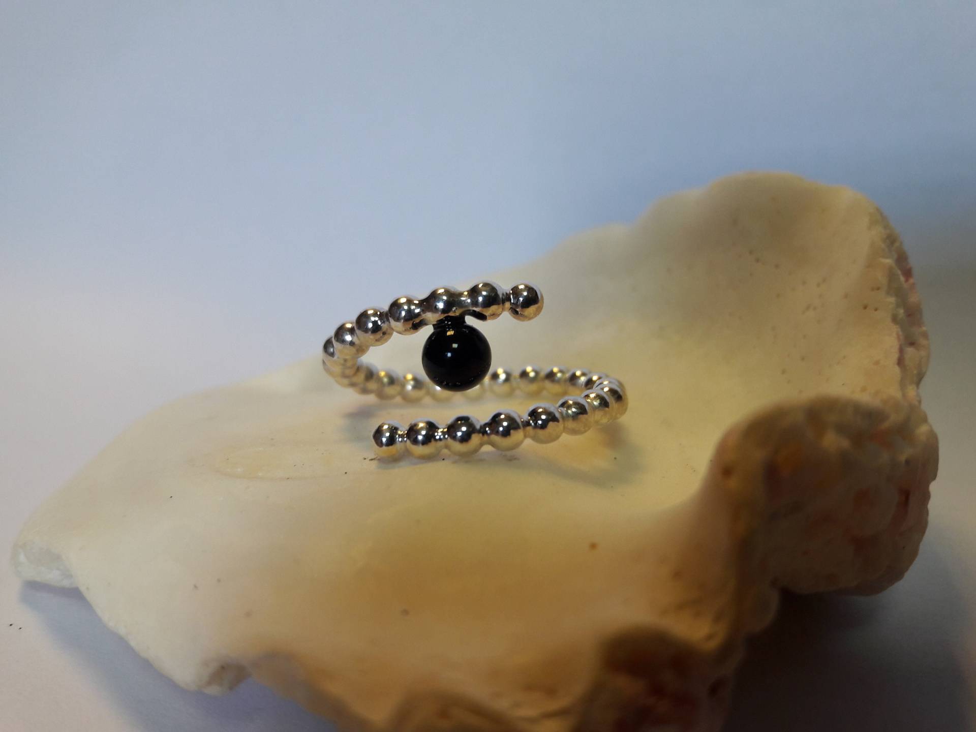 Perlring Aus 935 Silber Mit Topas Perlring Aus 935 Silber Mit Topas von Hairico