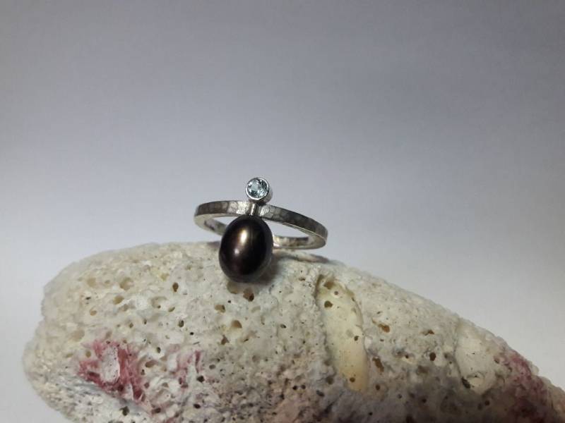 Silberring Mit Perle Und Turmalin Silberring Mit Perle Und Turmalin von Hairico