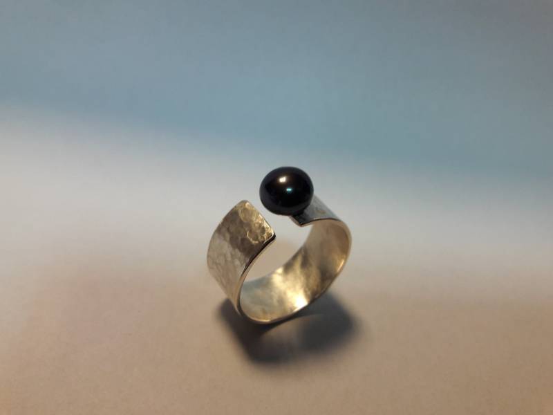 Silberring Mit Schwarzer Perle Silberring Mit Schwarzer Perle von Hairico