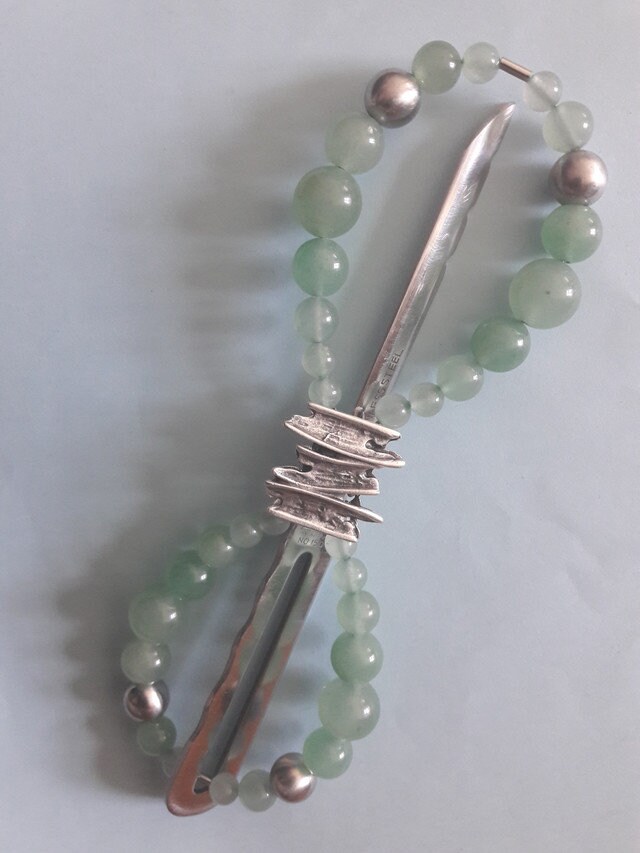 Mittelgroße Achter-Haar-Spage Haarspange Prehnit Mit Kupferforke Nl 12 cm Mittelgroße Achter-Haar-Spage Haarspange Prehnit Mit Kupferforke Nl 12 cm von HairloomsForever